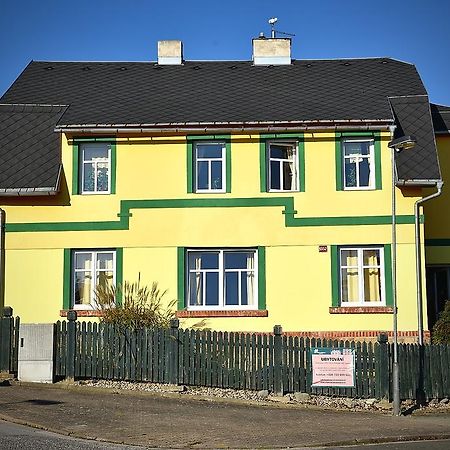 Penzion Slunecnice Dvur Kralove nad Labem Exterior photo