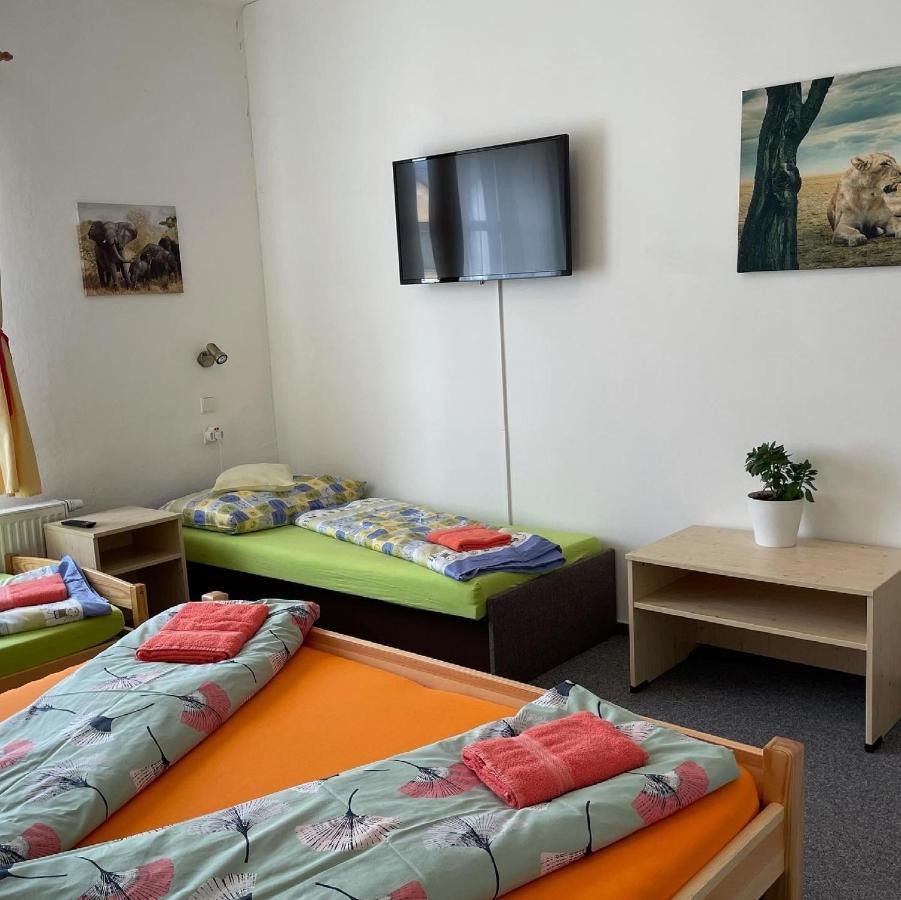 Penzion Slunecnice Dvur Kralove nad Labem Exterior photo