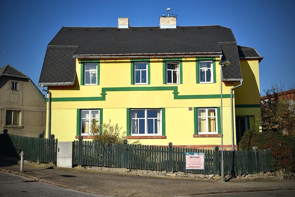 Penzion Slunecnice Dvur Kralove nad Labem Exterior photo