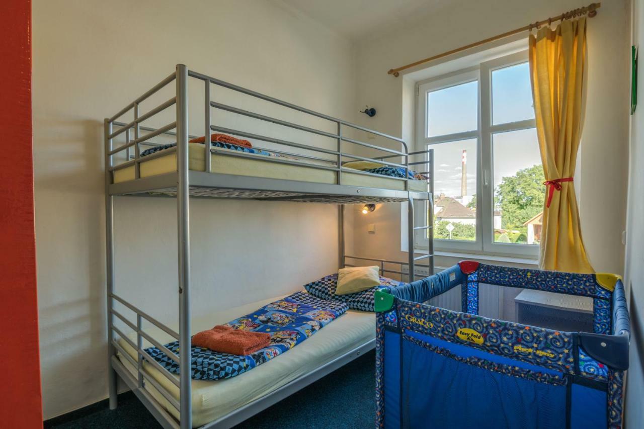 Penzion Slunecnice Dvur Kralove nad Labem Exterior photo